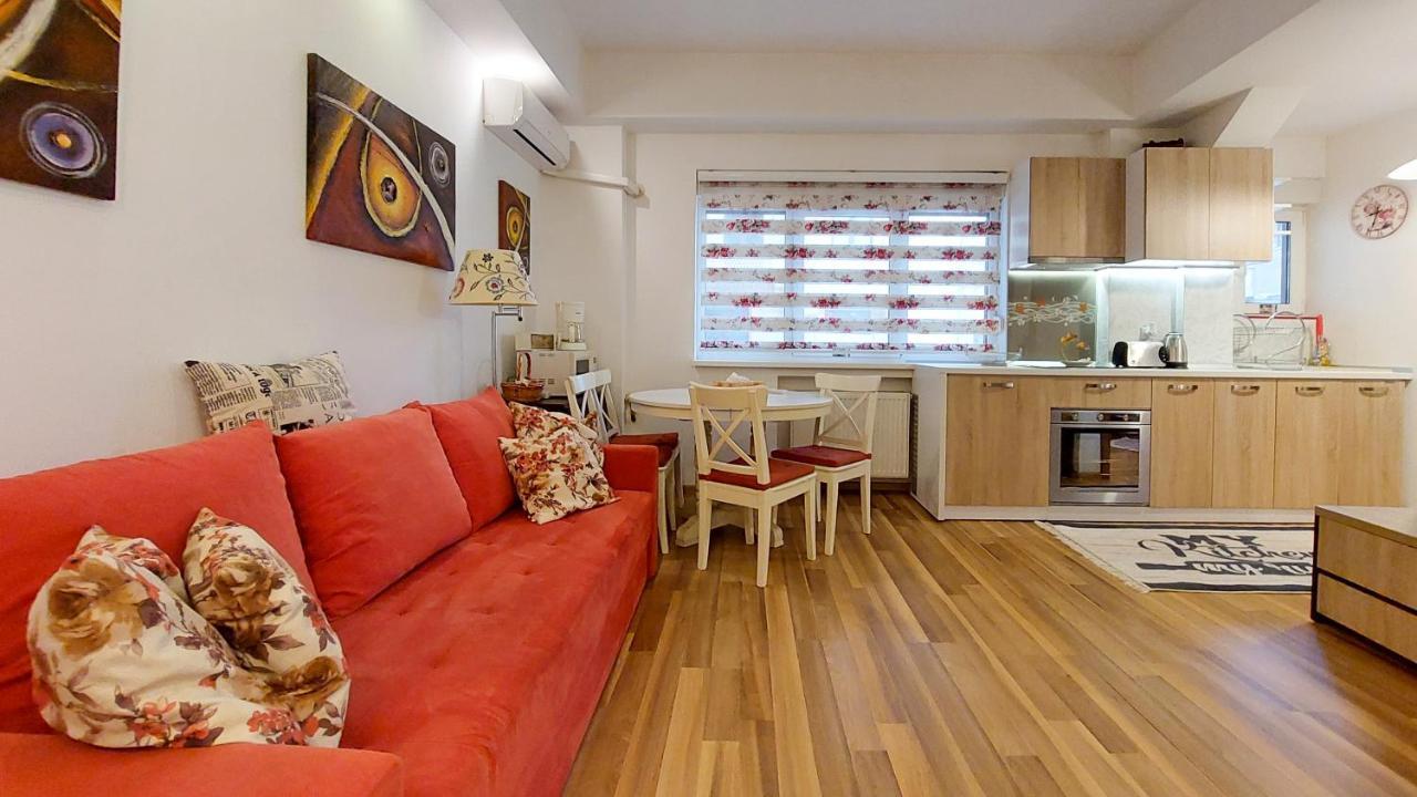 Fancy 1Bd Family Friendly In Historical Centre Apartment Bucureşti Ngoại thất bức ảnh