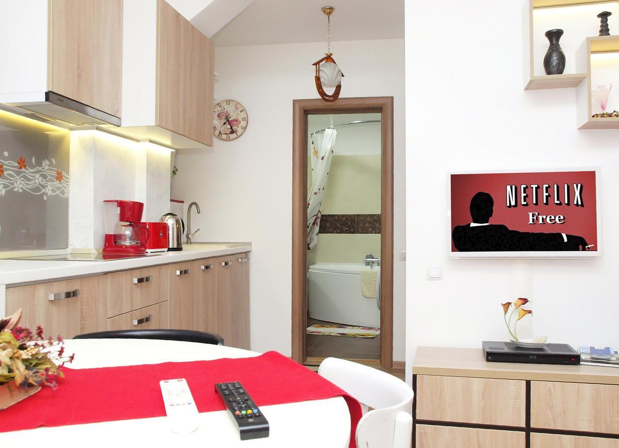 Fancy 1Bd Family Friendly In Historical Centre Apartment Bucureşti Ngoại thất bức ảnh